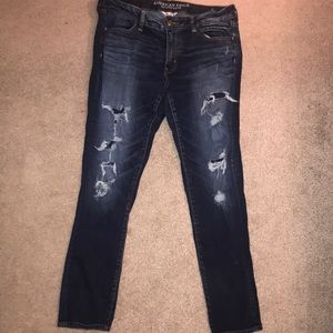 Super stretch, ripped jeans